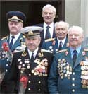 Леонид Драчевский поздравил ветеранов Великой Отечественной войны с 58-й годовщиной Победы