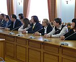 В исследовательской деятельности молодых ученых – залог успешного будущего Сибири, считает полномочный представитель