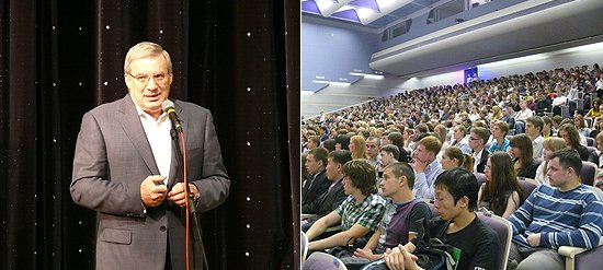 Полномочный представитель поздравил с Днем знаний студентов и преподавателей Новосибирского государственного университета