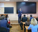 Важно более точно учитывать интересы молодых людей при реализации региональных молодежных программ, считает полпред
