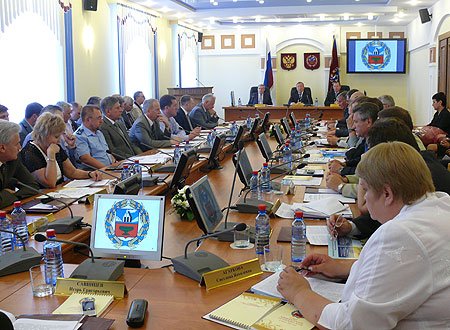 Совет Админитрации Алтайского края обсудил отопительный сезон, посевную и реализацию инвестиционных проектов