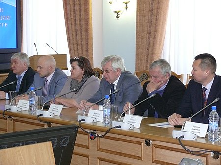 Участники встречи - руководители сроительных предприятий Новосибирской области