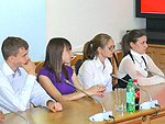 Виктор Толоконский обсудил с выпускниками школ актуальные проблемы образования