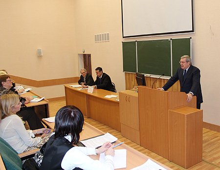 Полпред ответил на вопросы слушателей программы повышения квалификации в области управления сферами образования и здравоохранения