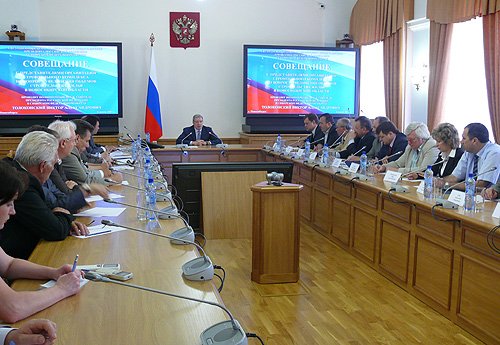 Руководители предприятий-застройщиков и органов управления строительным комплексом обсудили вопросы развития жилищного строительства в Новосибирской области