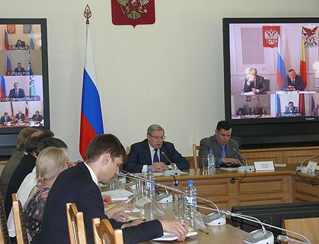 Виктор Толоконский: затягивание решения проблем обманутых дольщиков может обострить социальные настроения
