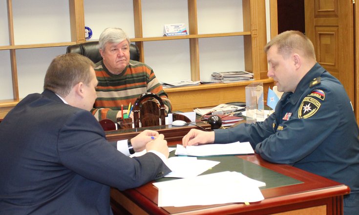 В ходе встречи с начальником СРЦ МЧС России