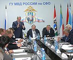 Виктор Толоконский принял участие в заседании Общественного совета ГУ МВД по СФО