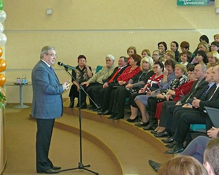 Полномочный представитель отметил высокую культуру Сбербанка в работе с гражданами