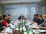 Полномочный представитель провел совещание, посвященное перспективам развития энергетической отрасли