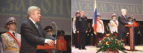 В ходе церемонии (фото Пресс-службы ГУ МВД России по Новосибирской области)