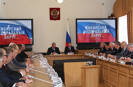 Сергей Иванов представил Николая Рогожкина главам регионов СФО