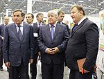 Полпред ознакомился с экспозициями международных выставок информационных технологий и безопасности