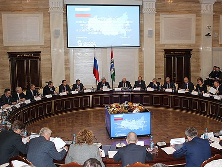 Полпред: Сибирский федеральный округ сегодня располагает всеми ресурсами для того, чтобы разрешить проблему импортозамещения
