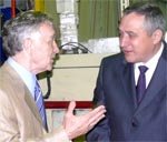 Анатолий Квашнин передал поздравление Президента России коллективу Института ядерной физики в связи с пятидесятилетием