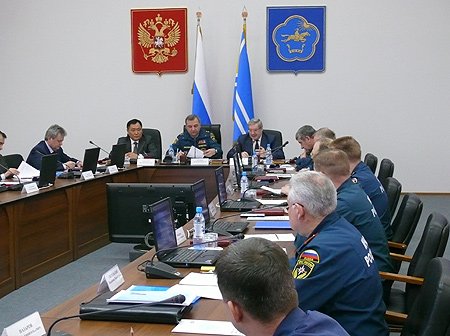 Виктор Толоконский подчеркнул, что уже сейчас необходимо приступить к работам по укреплению инфраструктуры республики