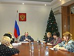 Вопросы защиты материнства и детства полпред обсудил с членами профильной комиссии Общественной палаты Новосибирской области