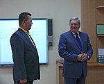 Полпред встретился с учениками и преподавателями гимназии № 10 г. Новосибирска, которая в этом году отмечает 100-летний юбилей