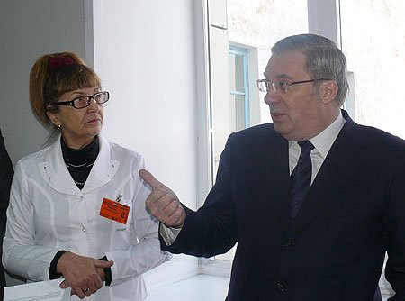 В ходе рабочей поездки обсуждались вопросы развития здравоохранения Тувы (главный врач перинатального центра Наталья Ушкалова)
