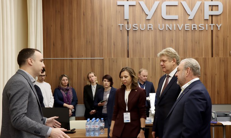 Фото пресс-службы полпреда СФО