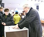 По мнению полпреда, выборы – форма проявления чувства особой ответственности за настоящее и будущее государства и общества