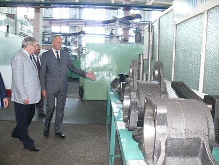 Виктор Толоконский ознакомился с производством «Улан-Удэнского локомотивовагоноремонтного завода»