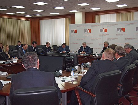 В ходе расширенного заседания