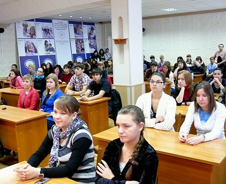 Участники встречи - студенты Новосибирского государственного педагогического университета