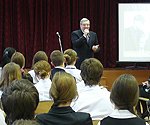 Полномочный представитель считает необходимым трансформировать бюджетный набор в вузы в контрактную систему
