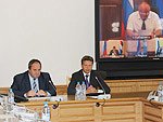 Ход восстановительных работ по ликвидации последствий паводка в регионах Сибири и Дальнего Востока обсудили на совещании