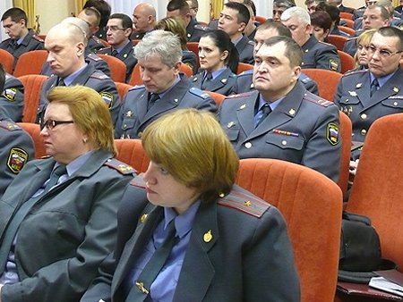 Участники совещания - руководители линейных подразделений Управления на транспорте Министерства внутренних дел России по СФО подвели итоги 2011 года