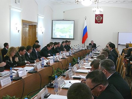 Участники заседания.