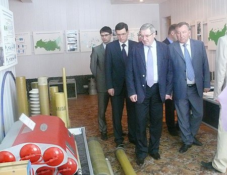 Полномочный представитель в Бийске посетил Научно-производственный центр «Алтай»