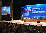 По мнению полпреда, необходимо ужесточить контроль над деятельностью управляющих компаний в сфере ЖКХ