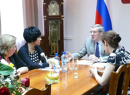 Виктор Толоконский встретился с представителями Новосибирской городской общественной организации 'День аиста'