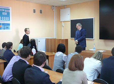 Виктор Толоконский считает, что выпускники школ должны знать о перспективах той профессии, которую они выбрали