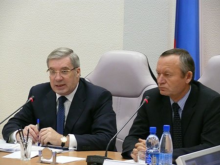 Полномочный представитель Президента Российской Федерации в Сибирском федеральном округе Виктор Толоконский и губернатор  Забайкальского края Равиль Гениатулин