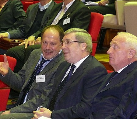 Председатель Президиума ТНЦ СО РАН Сергей Псахье, полномочный представитель Президента РФ в СФО Виктор Толоконский, губернатор Томской области Виктор Кресс