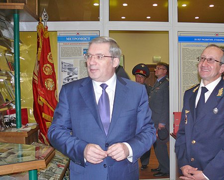 Виктор Толоконский в музее Новосибирского метрополитена